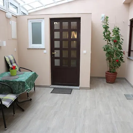 Komel I 오파티아