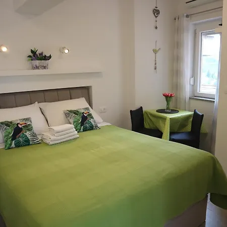 Komel I Apartment *