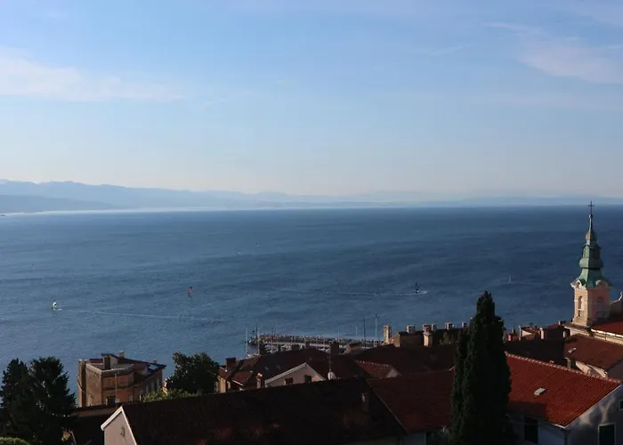 Komel I Daire Opatija