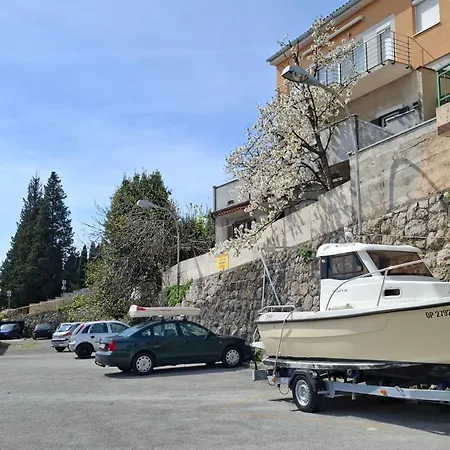 Komel I Apartment Opatija