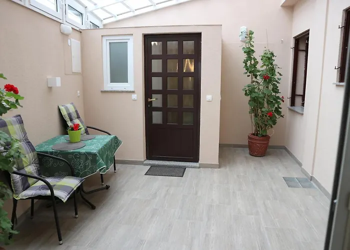 Komel I أوباتيا